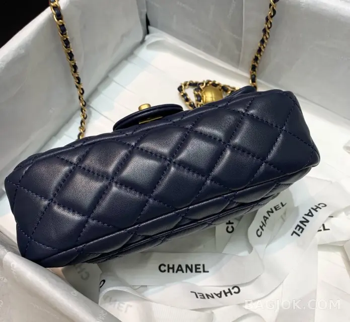 샤넬 Chanel 클래식 골드볼 뉴미니 플랩백 ver.2 상세 이미지