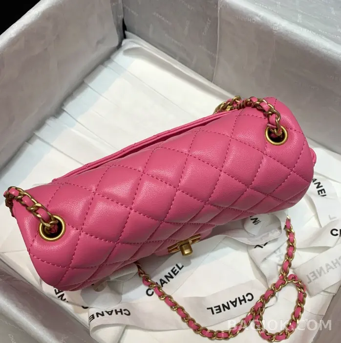 샤넬 Chanel 클래식 골드볼 뉴미니 플랩백 ver.2 상세 이미지