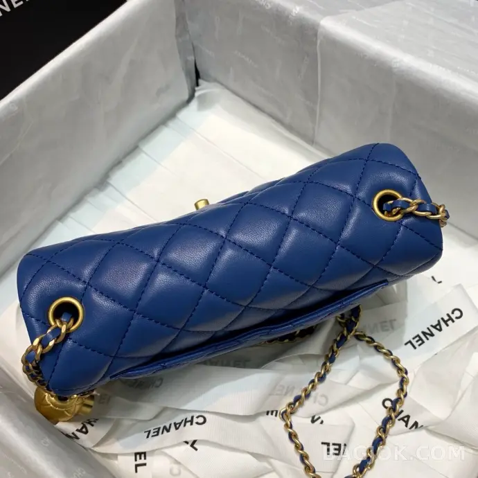 샤넬 Chanel 클래식 골드볼 뉴미니 플랩백 ver.2 상세 이미지