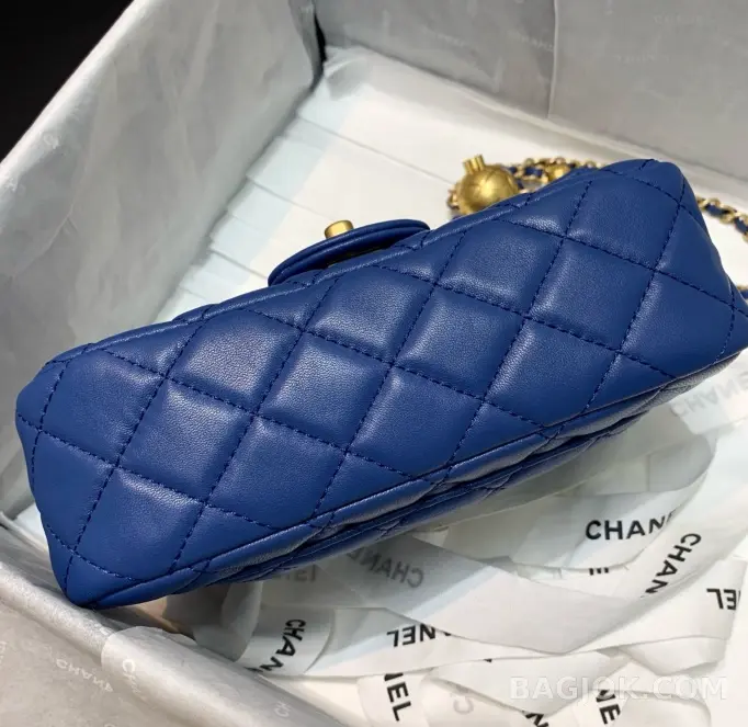 샤넬 Chanel 클래식 골드볼 뉴미니 플랩백 ver.2 상세 이미지