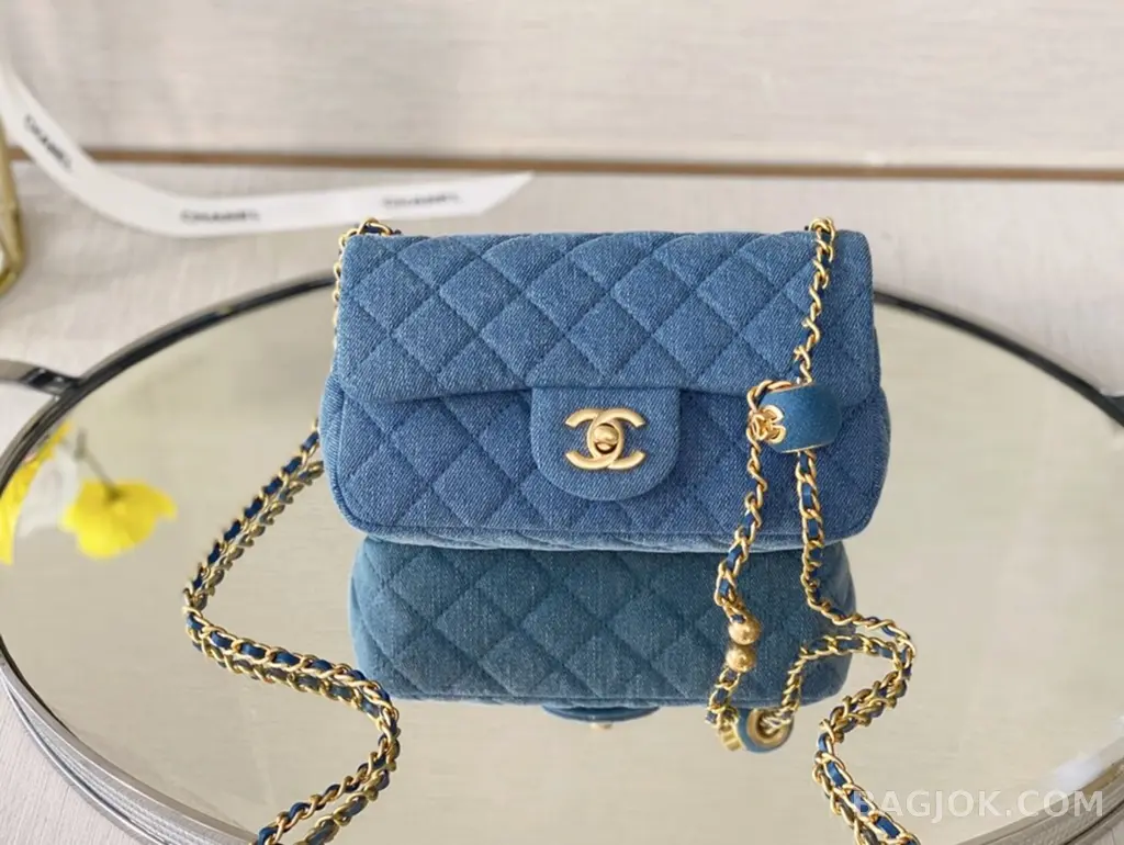 샤넬 Chanel 클래식 골드볼 뉴미니 플랩백 ver.2 상세 이미지