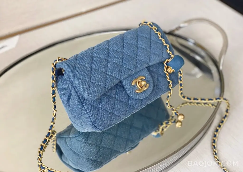 샤넬 Chanel 클래식 골드볼 뉴미니 플랩백 ver.2 상세 이미지