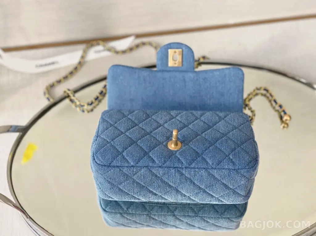 샤넬 Chanel 클래식 골드볼 뉴미니 플랩백 ver.2 상세 이미지