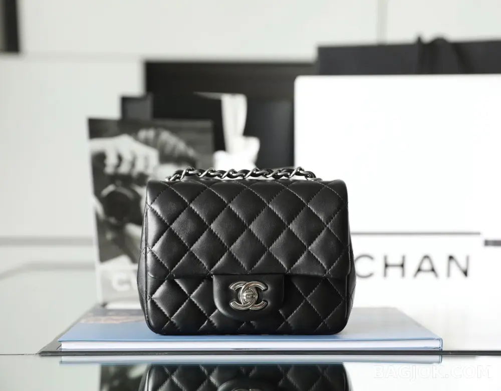 샤넬 Chanel 쁘띠삭 클래식 플랩백 램스킨 ver.1 상세 이미지