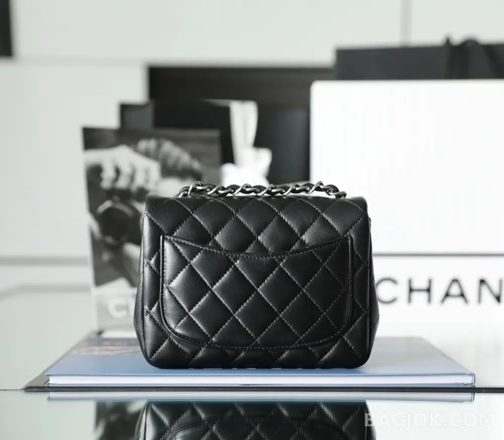 샤넬 Chanel 쁘띠삭 클래식 플랩백 램스킨 ver.1 상세 이미지