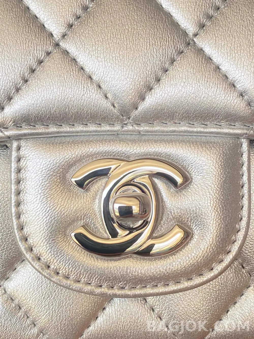샤넬 Chanel 쁘띠삭 클래식 플랩백 램스킨 ver.1 상세 이미지