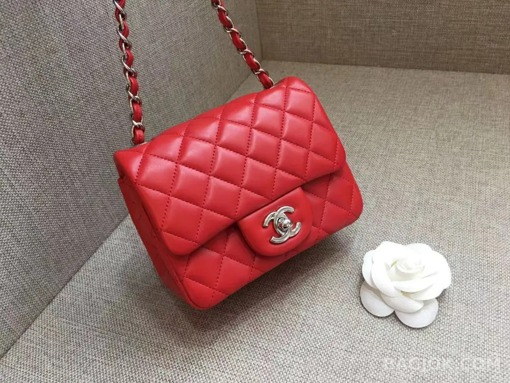 샤넬 Chanel 쁘띠삭 클래식 플랩백 램스킨 ver.1 상세 이미지