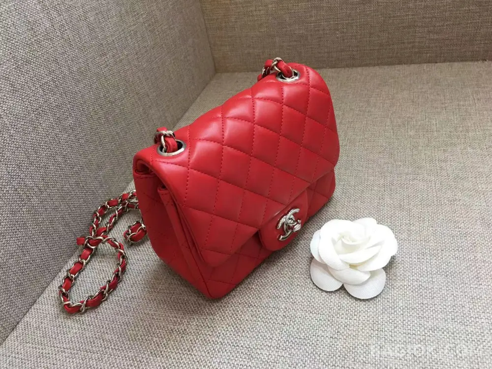 샤넬 Chanel 쁘띠삭 클래식 플랩백 램스킨 ver.1 상세 이미지