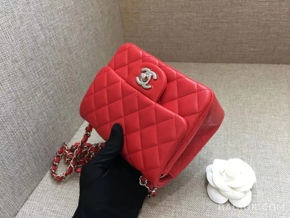샤넬 Chanel 쁘띠삭 클래식 플랩백 램스킨 ver.1 상세 이미지