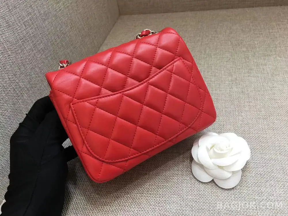 샤넬 Chanel 쁘띠삭 클래식 플랩백 램스킨 ver.1 상세 이미지