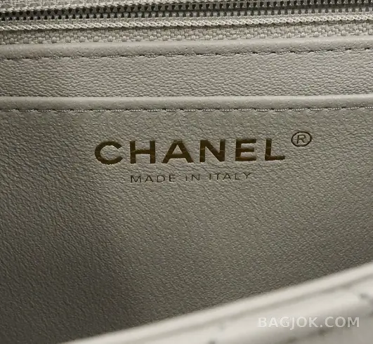 샤넬 Chanel 쁘띠삭 클래식 플랩백 램스킨 ver.1 상세 이미지