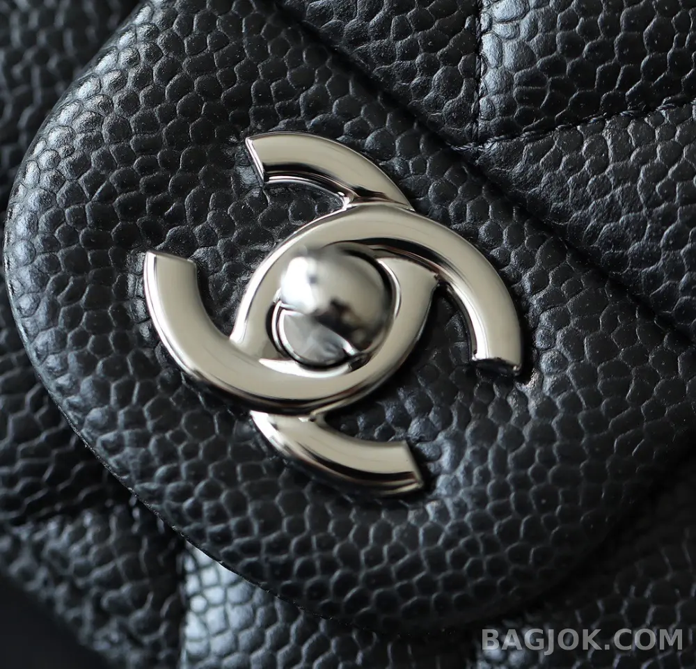 샤넬 Chanel 쁘띠삭 클래식 플랩백 캐비어 상세 이미지