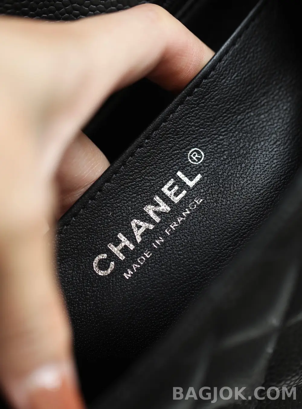 샤넬 Chanel 쁘띠삭 클래식 플랩백 캐비어 상세 이미지