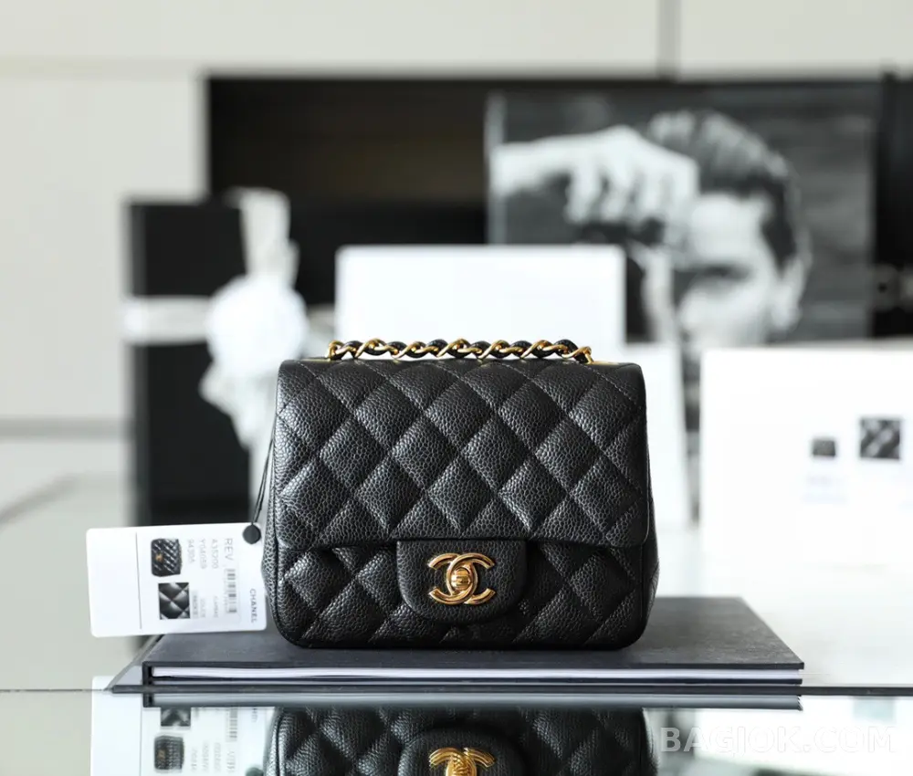 샤넬 Chanel 쁘띠삭 클래식 플랩백 캐비어 상세 이미지