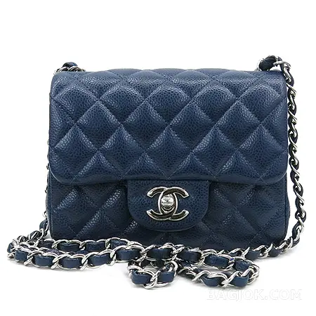 샤넬 Chanel 쁘띠삭 클래식 플랩백 캐비어 상세 이미지