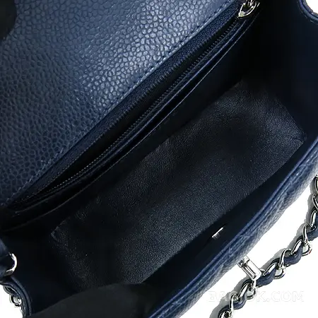 샤넬 Chanel 쁘띠삭 클래식 플랩백 캐비어 상세 이미지