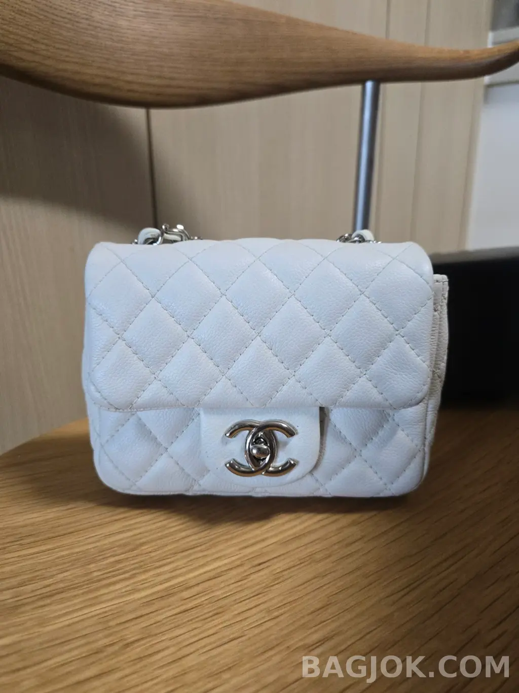 샤넬 Chanel 쁘띠삭 클래식 플랩백 캐비어 상세 이미지
