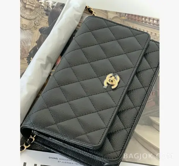 샤넬 Chanel 클래식 턴락 WOC 캐비어 상세 이미지