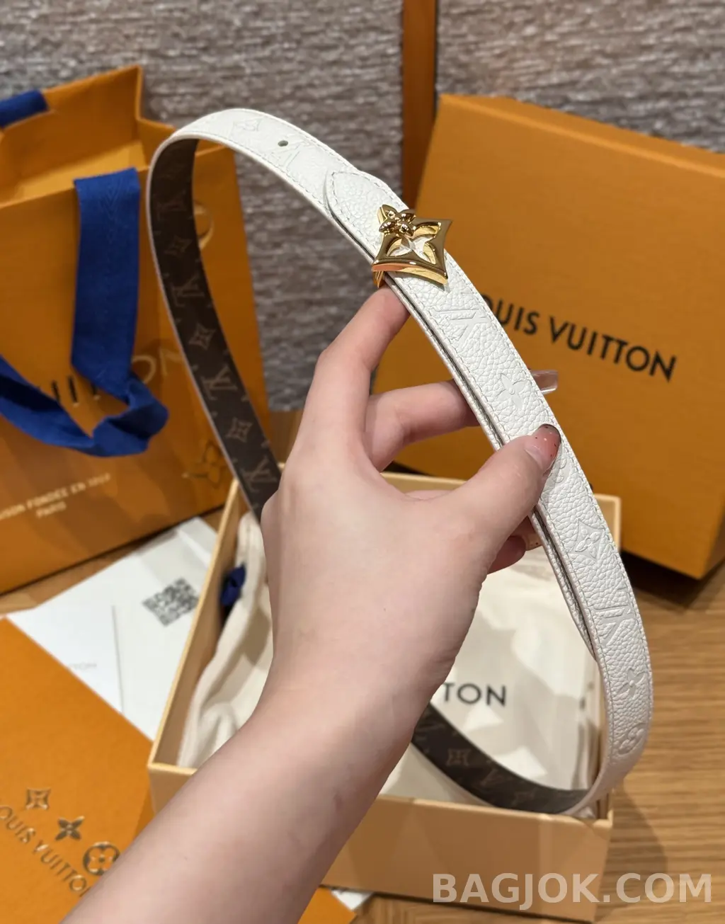 루이비통 루이비통 플라워그램 20mm 리버서블 벨트 상세 이미지