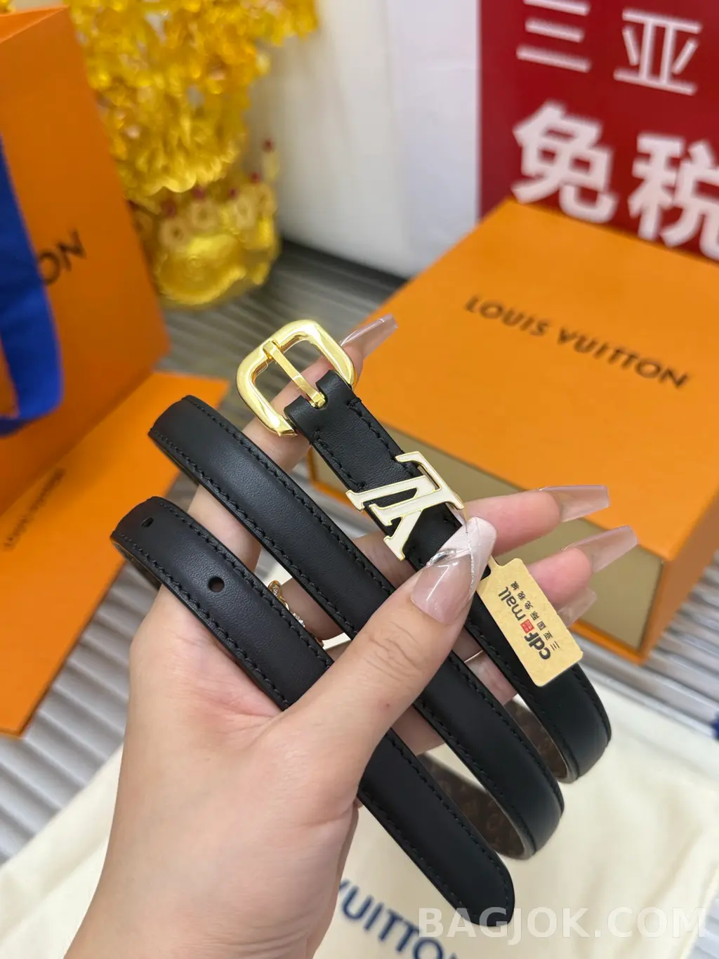 루이비통 루이비통 프리티 LV 15mm 리버서블 벨트 상세 이미지