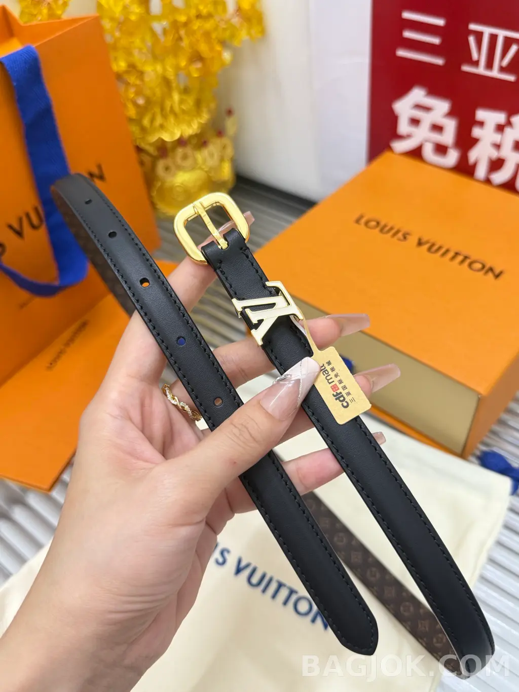루이비통 루이비통 프리티 LV 15mm 리버서블 벨트 상세 이미지