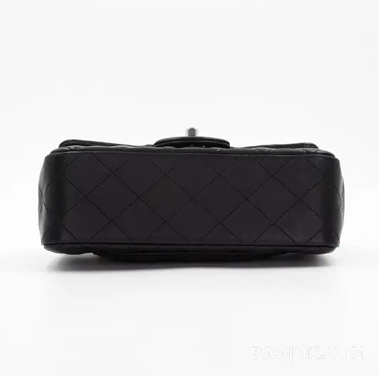 샤넬 Chanel 클래식 플랩백 뉴미니 램스킨 ver.1 상세 이미지
