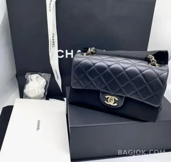 샤넬 Chanel 클래식 플랩백 뉴미니 램스킨 ver.1 상세 이미지