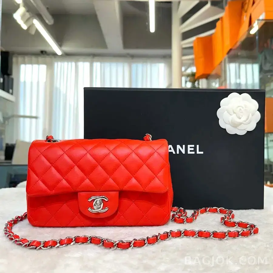 샤넬 Chanel 클래식 플랩백 뉴미니 램스킨 ver.1 상세 이미지