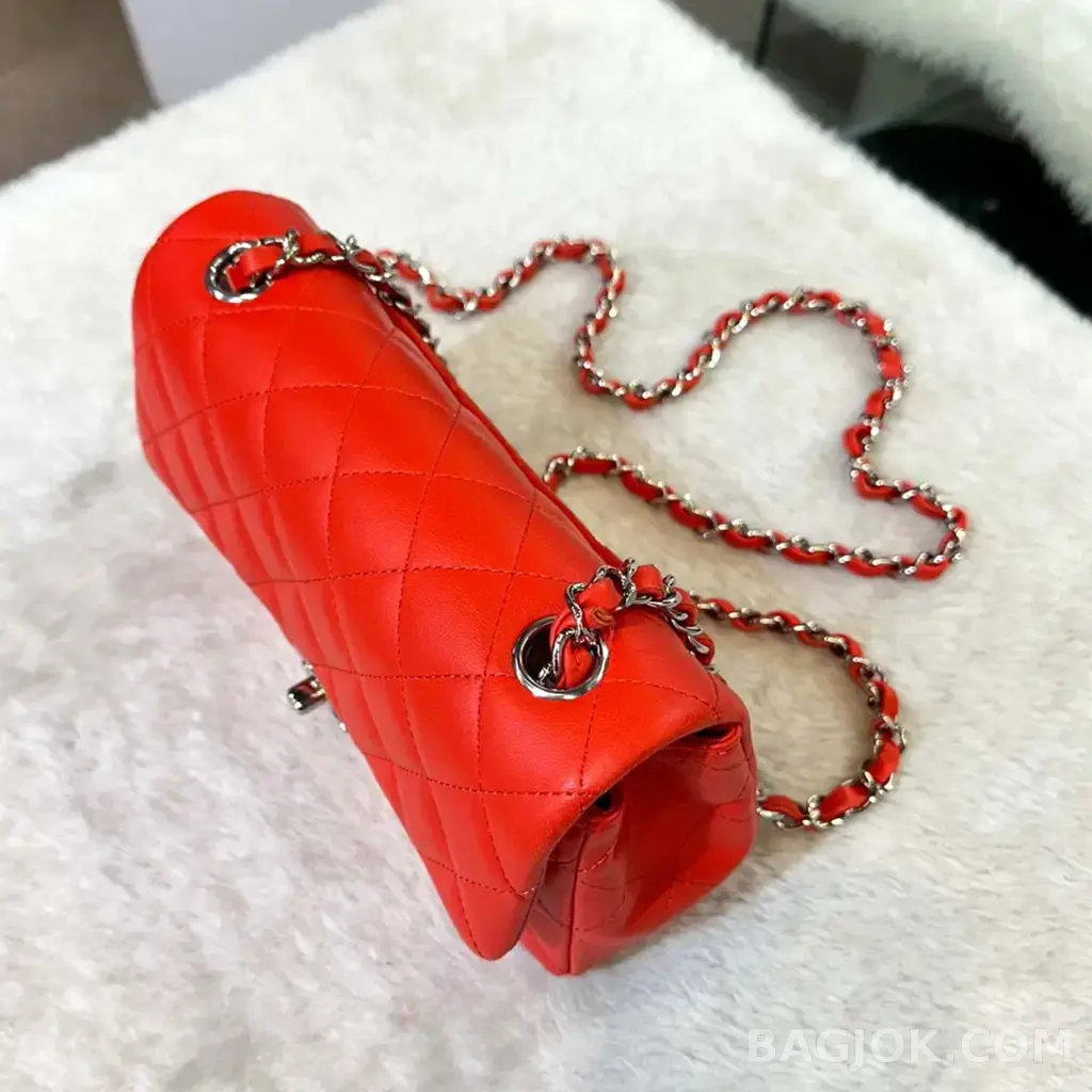샤넬 Chanel 클래식 플랩백 뉴미니 램스킨 ver.1 상세 이미지