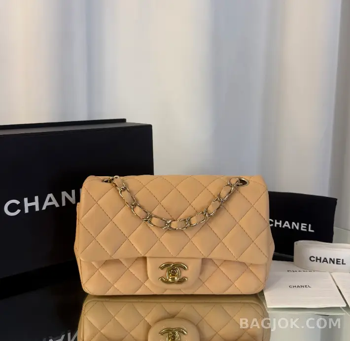 샤넬 Chanel 클래식 플랩백 뉴미니 램스킨 ver.2 상세 이미지