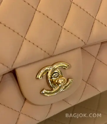 샤넬 Chanel 클래식 플랩백 뉴미니 램스킨 ver.2 상세 이미지
