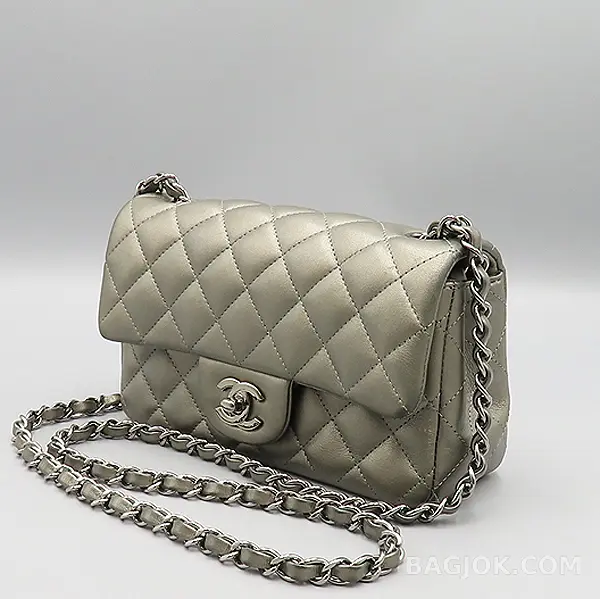 샤넬 Chanel 클래식 플랩백 뉴미니 램스킨 ver.3 상세 이미지