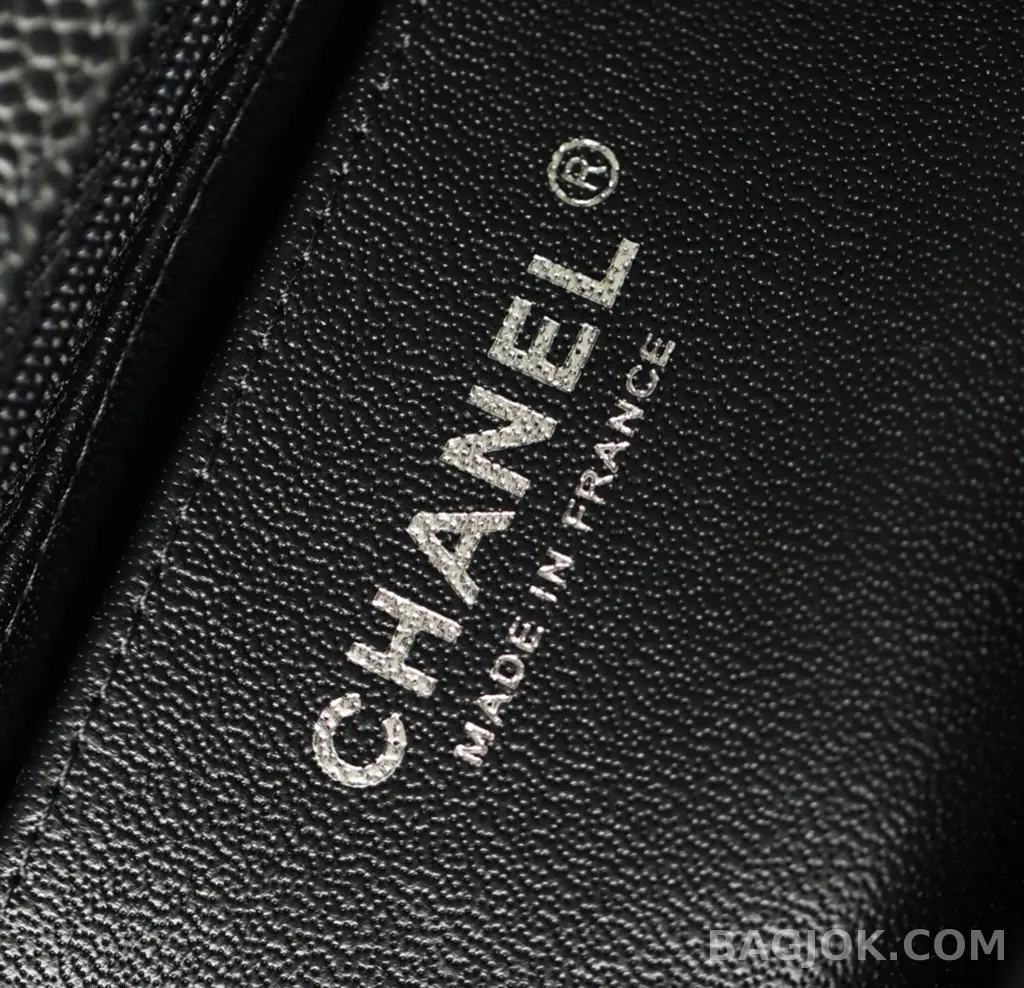 샤넬 Chanel 클래식 플랩백 뉴미니 캐비어 상세 이미지