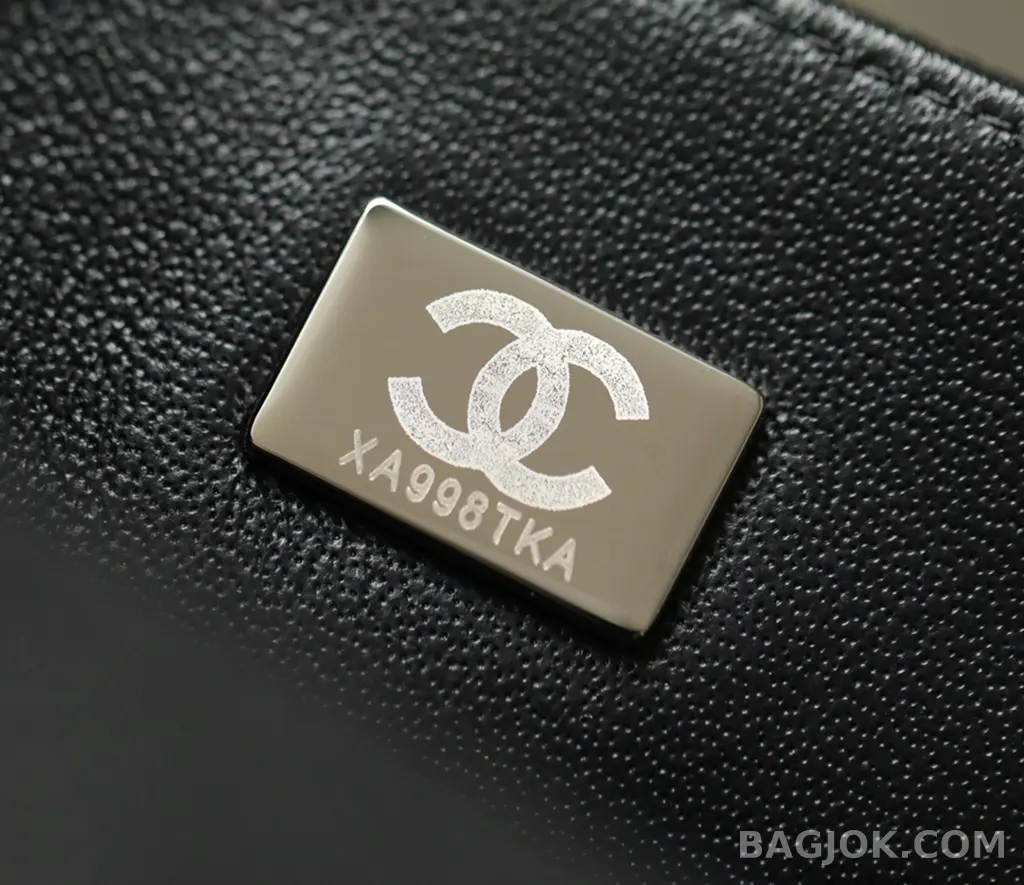 샤넬 Chanel 클래식 플랩백 뉴미니 캐비어 상세 이미지