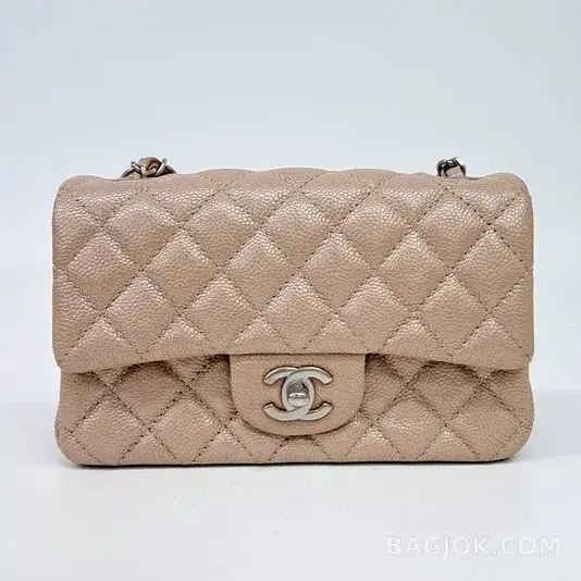 샤넬 Chanel 클래식 플랩백 뉴미니 캐비어 상세 이미지