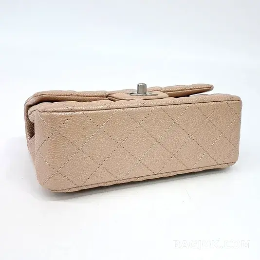 샤넬 Chanel 클래식 플랩백 뉴미니 캐비어 상세 이미지