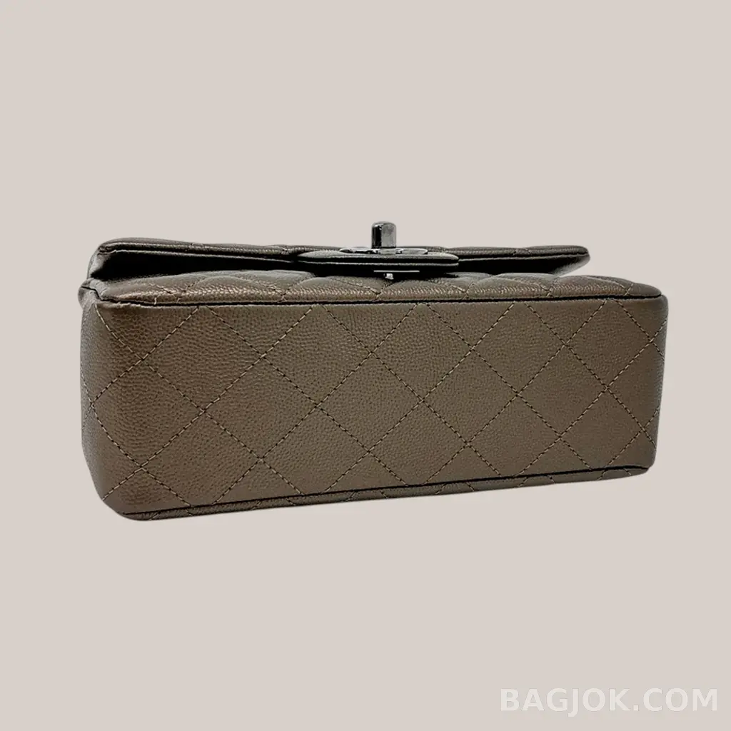 샤넬 Chanel 클래식 플랩백 뉴미니 캐비어 상세 이미지
