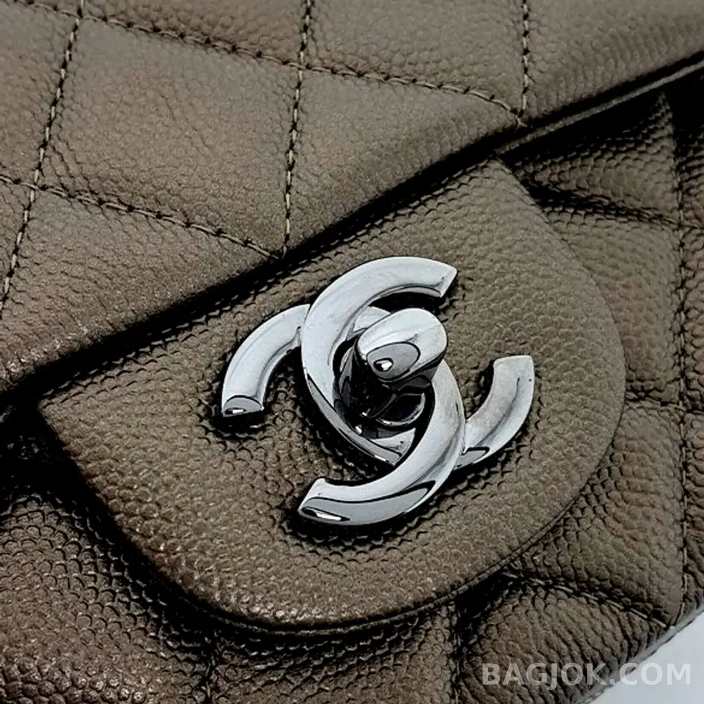 샤넬 Chanel 클래식 플랩백 뉴미니 캐비어 상세 이미지