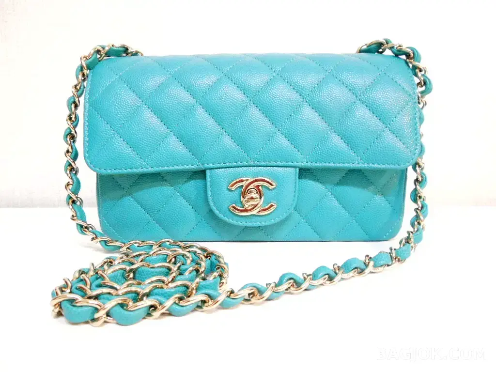 샤넬 Chanel 클래식 플랩백 뉴미니 캐비어 상세 이미지
