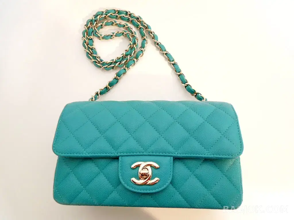 샤넬 Chanel 클래식 플랩백 뉴미니 캐비어 상세 이미지
