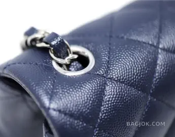 샤넬 Chanel 클래식 플랩백 뉴미니 캐비어 상세 이미지