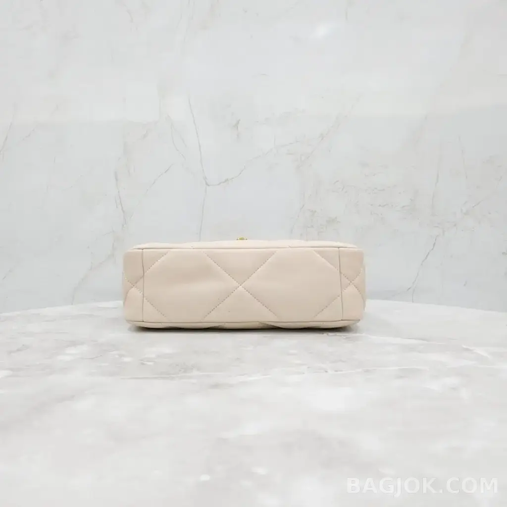 샤넬 Chanel 19백 미디움 ver.1 상세 이미지