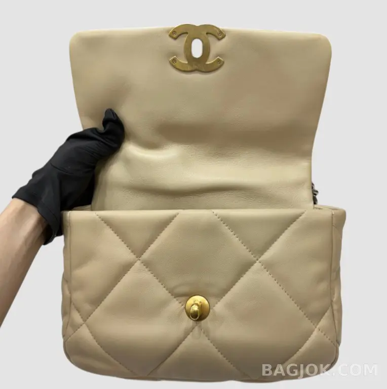 샤넬 Chanel 19백 미디움 ver.1 상세 이미지