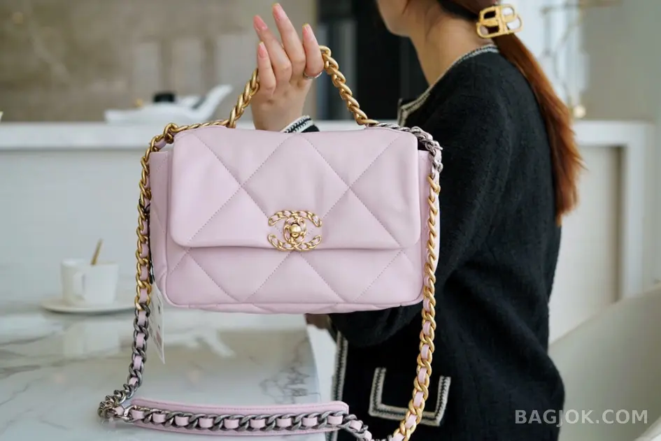 샤넬 Chanel 19백 미디움 ver.1 상세 이미지