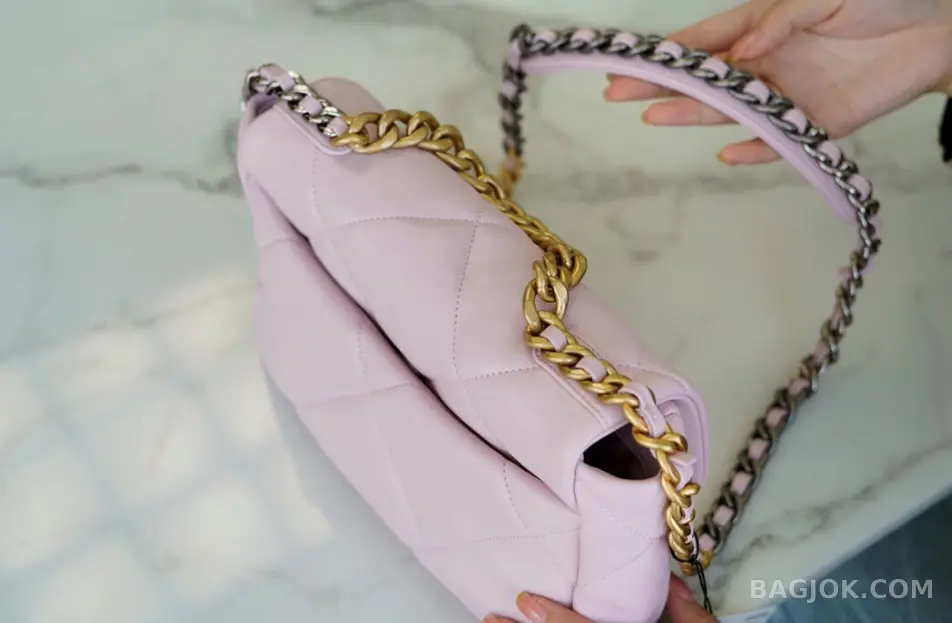 샤넬 Chanel 19백 미디움 ver.1 상세 이미지