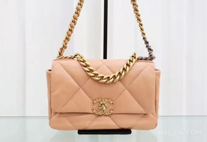 샤넬 Chanel 19백 미디움 ver.1 상세 이미지