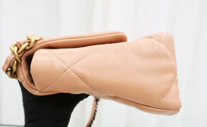 샤넬 Chanel 19백 미디움 ver.1 상세 이미지