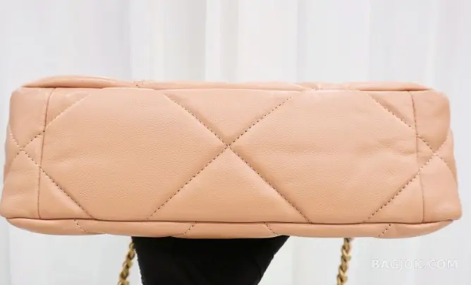 샤넬 Chanel 19백 미디움 ver.1 상세 이미지