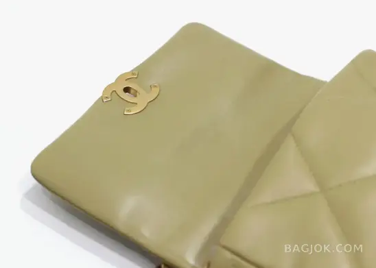샤넬 Chanel 19백 미디움 ver.2 상세 이미지