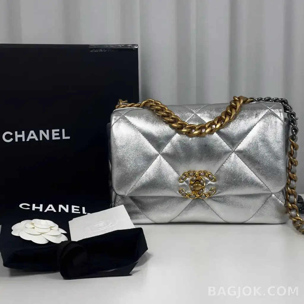 샤넬 Chanel 19백 미디움 ver.2 상세 이미지